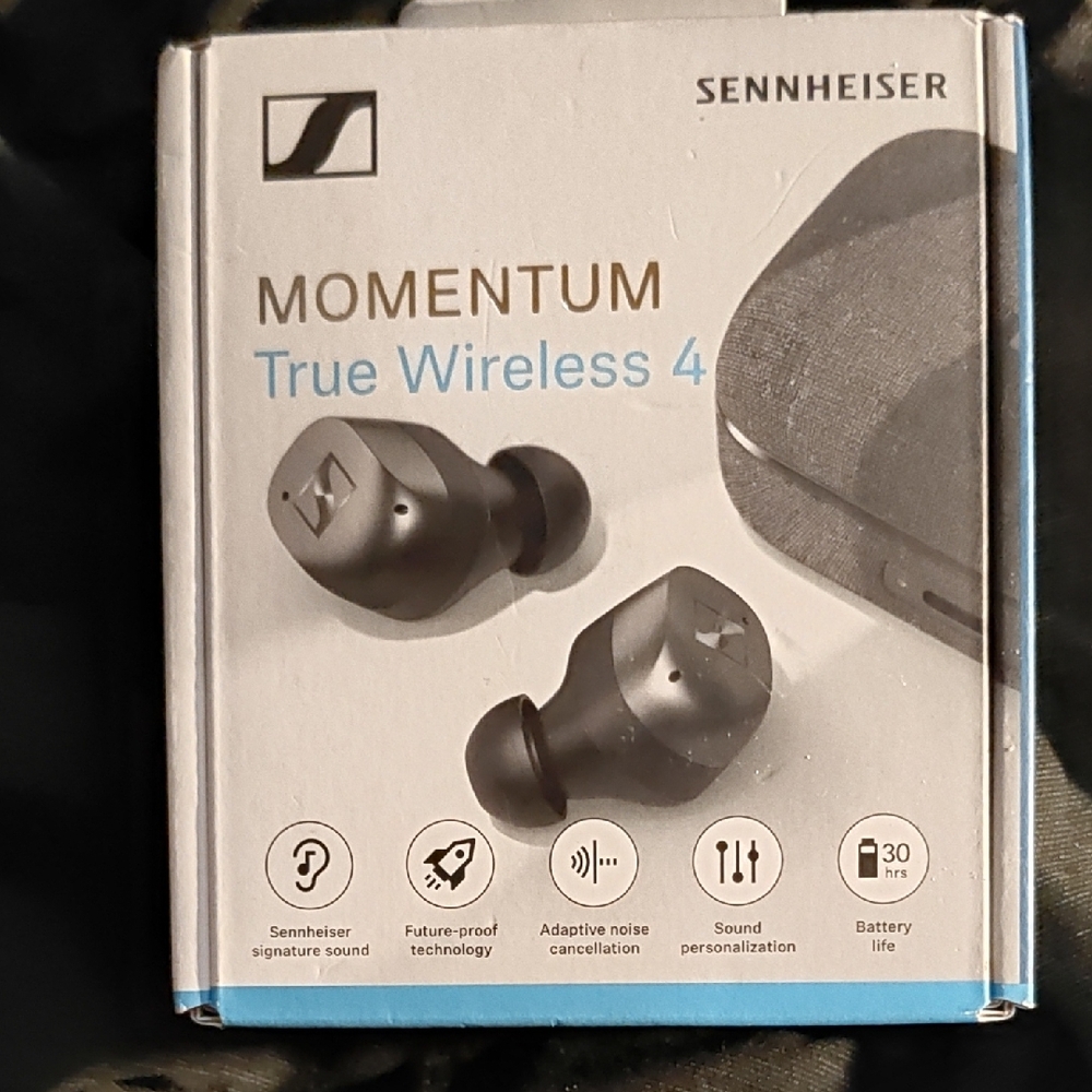 Sennheiser Momentum True Wireless 4 Earbuds, BLACK Graphite. NEW